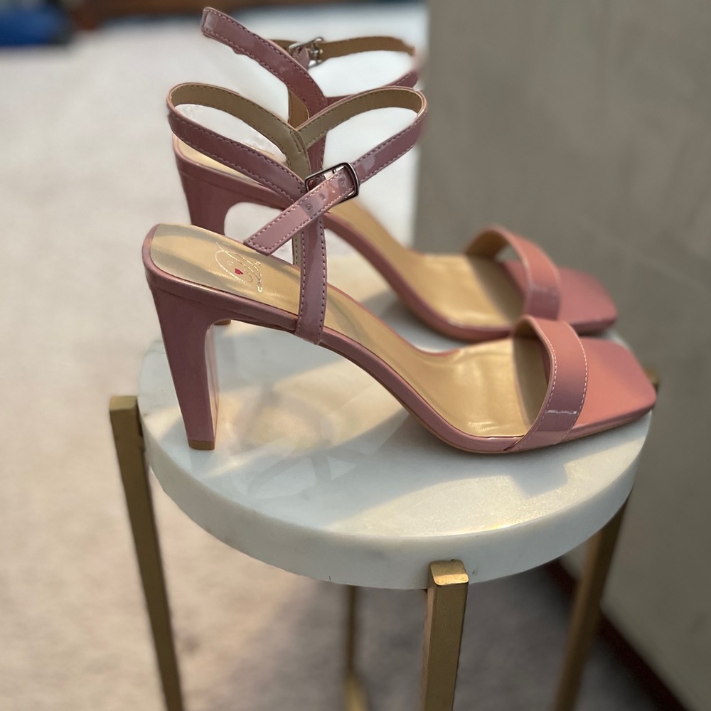 Muave Heeled Sandals